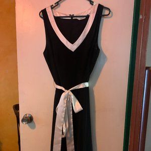 Liz Claiborne Little Black Dress with Ivory Satin Trim, size 14